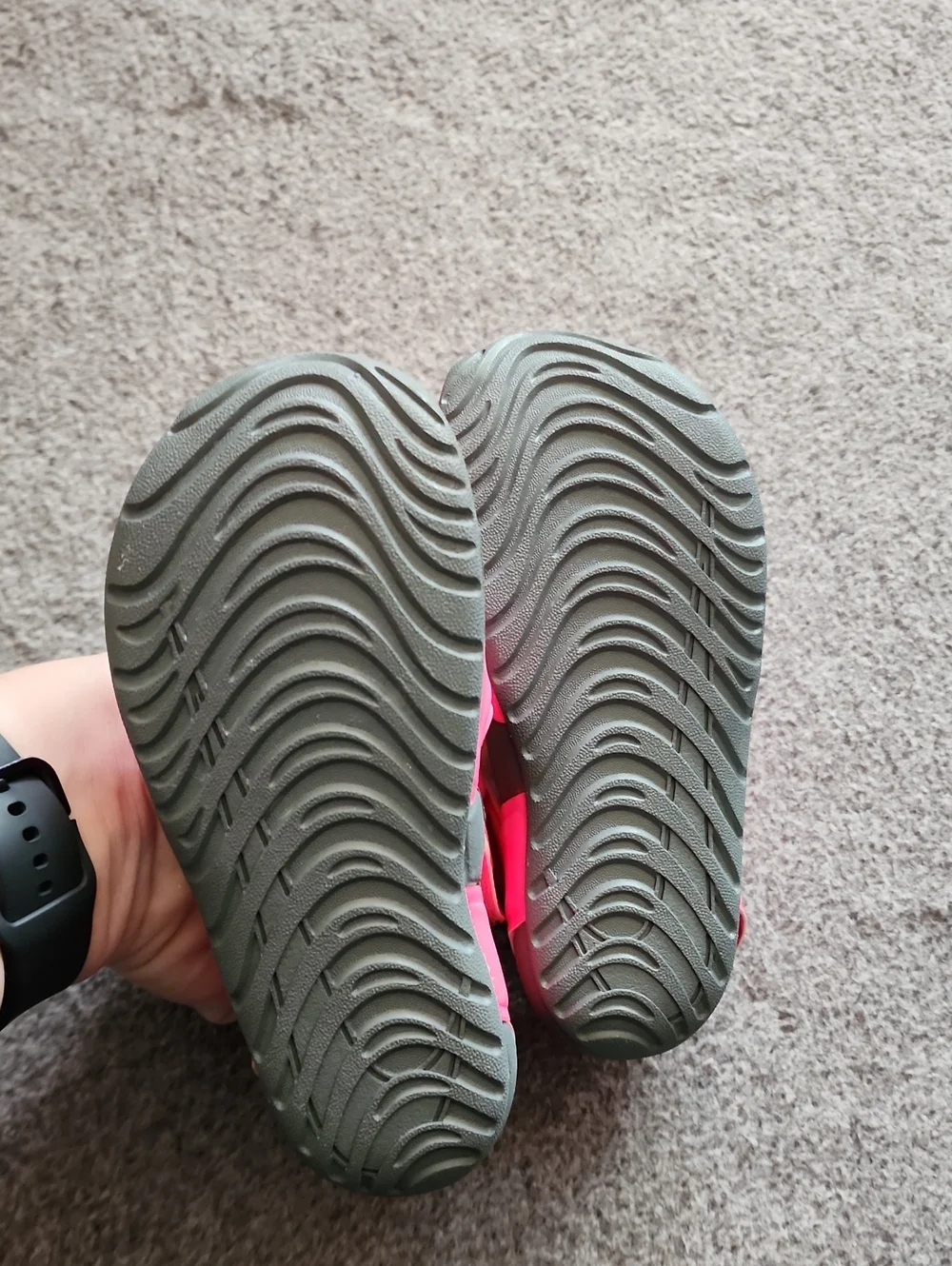 NEW Nike Kids Pink Water Sandals